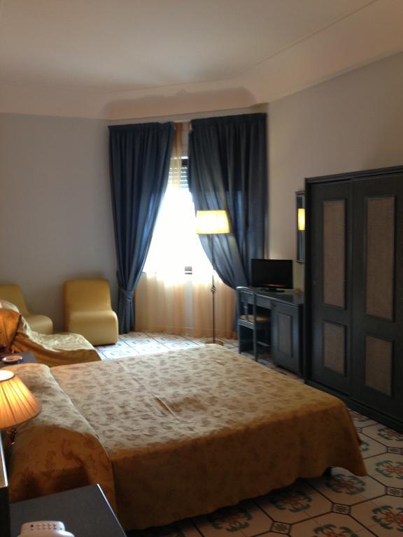 Hotel L' Anicre Varcaturo