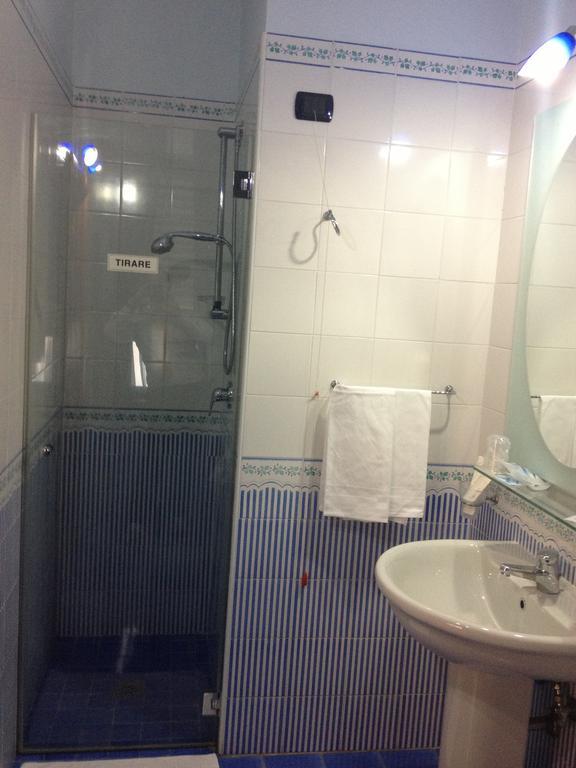 Hotel L' Anicre 3*